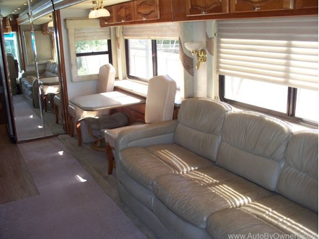 2003 SIGNATURE 42' TRIPLE CROWN by MONACO CLASS A DIESEL PUSHER RV