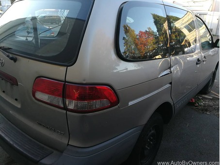 2001 Toyota Sienna CE parts for sale